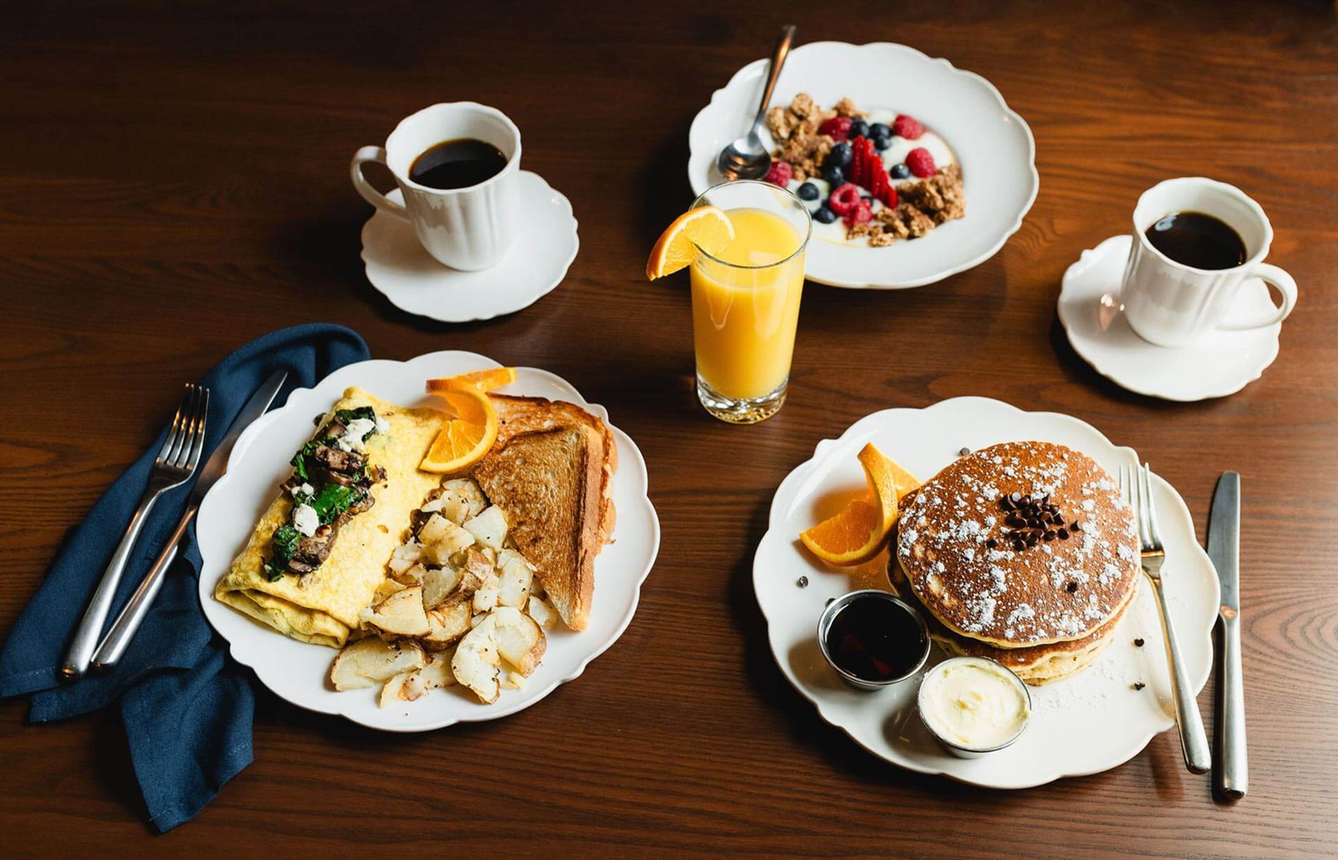 Morning Magic at Dawn Manor: The Best Brunch in Wisconsin Dells